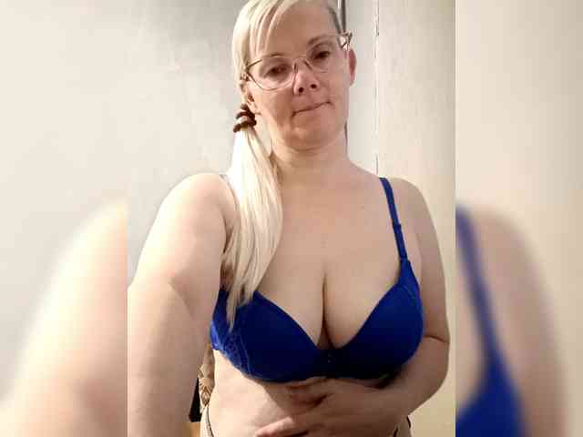 Sweetie454 webcam