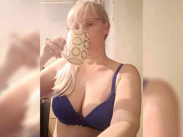 Sweetie454 webcam