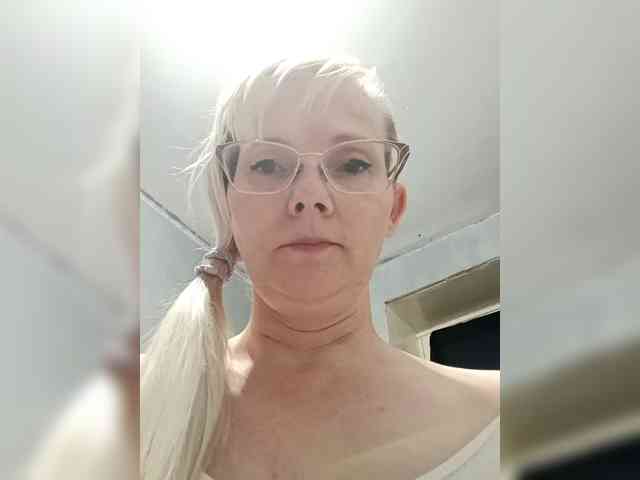 Sweetie454 webcam