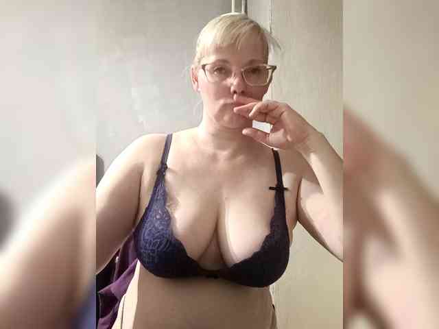 Sweetie454 webcam