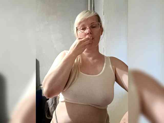 Sweetie454 webcam