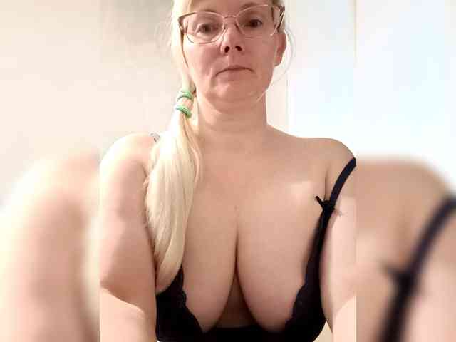 Sweetie454 webcam