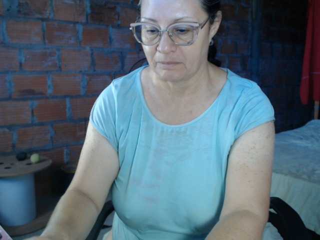 rouseehotglad live cam on BongaCams