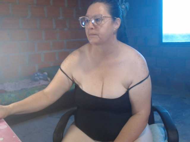 rouseehotglad live webcam show