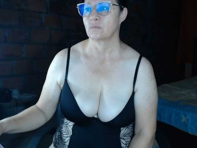 rouseehotglad webcam bongacams model stream image