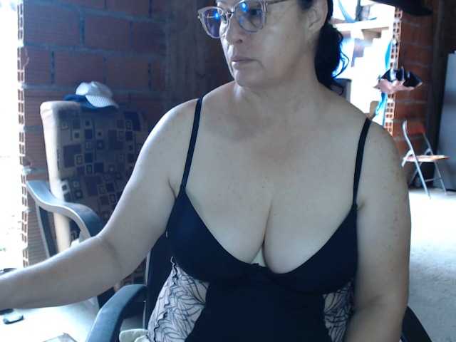 rouseehotglad live cam on BongaCams
