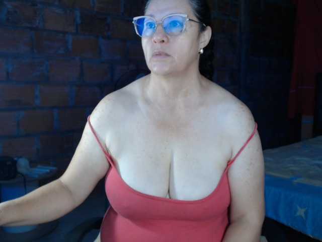 rouseehotglad live cam on BongaCams
