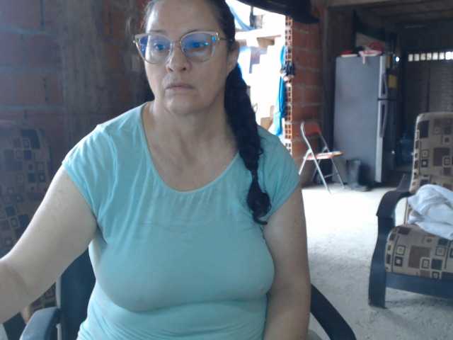 rouseehotglad live cam preview