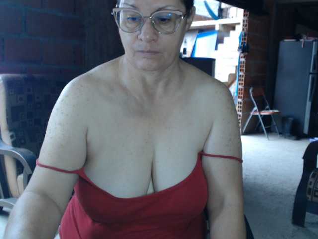 rouseehotglad live cam preview
