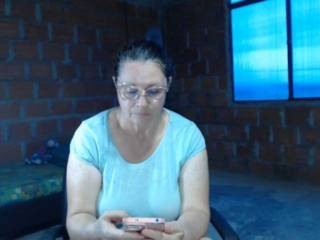 rouseehotglad live cam on BongaCams