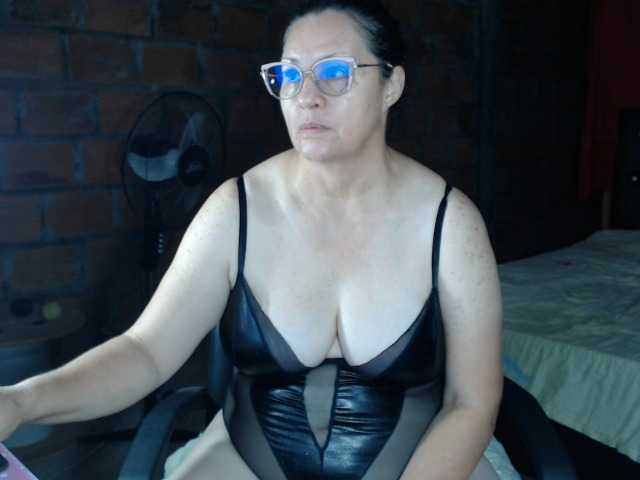 rouseehotglad live cam on BongaCams