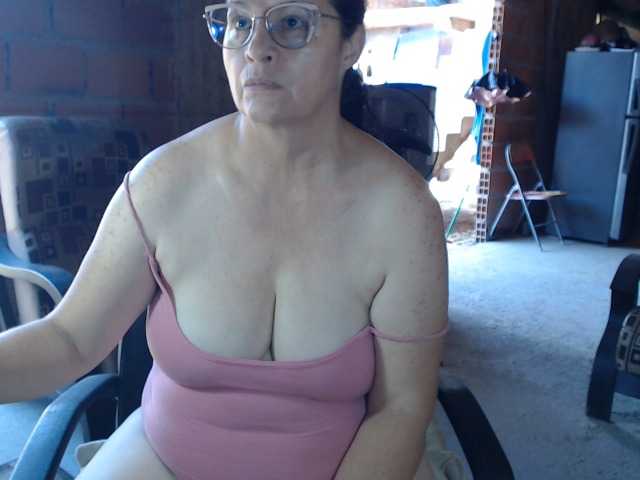 rouseehotglad live cam on BongaCams