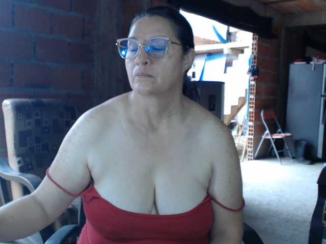rouseehotglad live cam on BongaCams