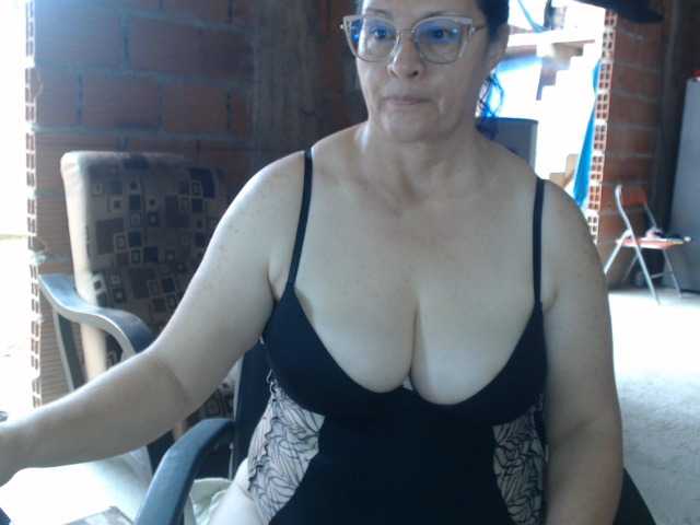 rouseehotglad