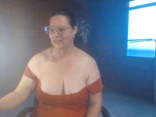 rouseehotglad webcam