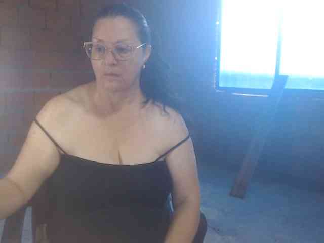 rouseehotglad webcam