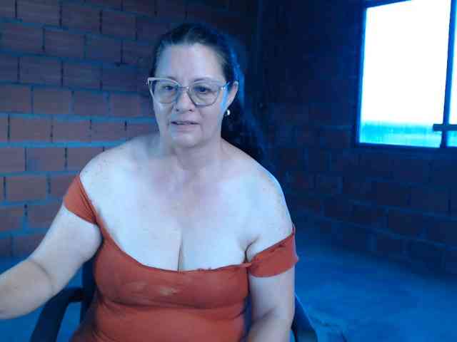 rouseehotglad webcam