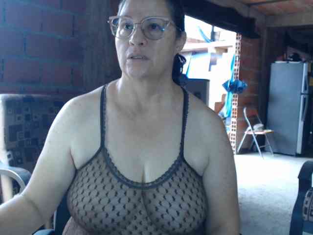 rouseehotglad webcam