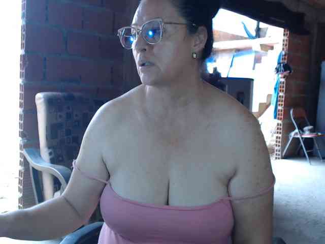 rouseehotglad webcam