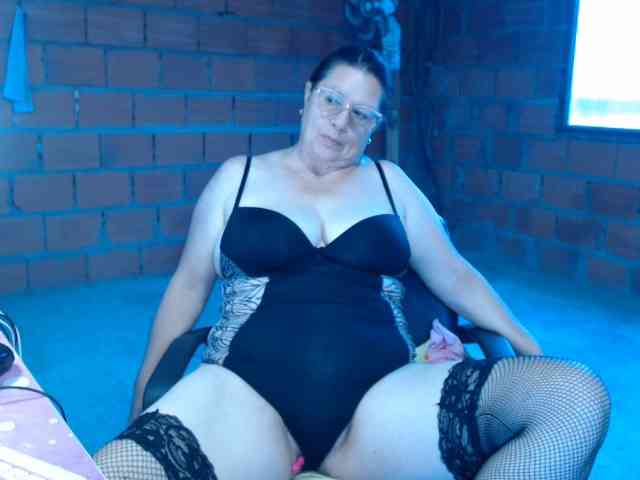 rouseehotglad webcam
