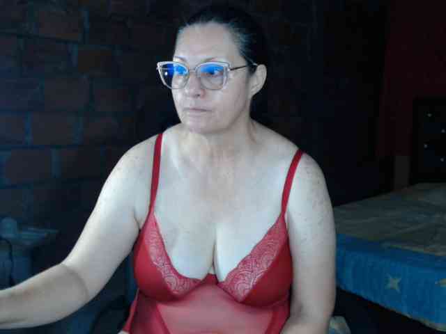 rouseehotglad