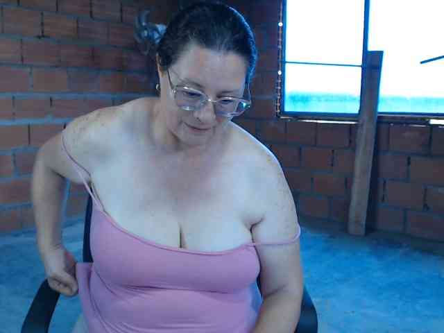 rouseehotglad webcam