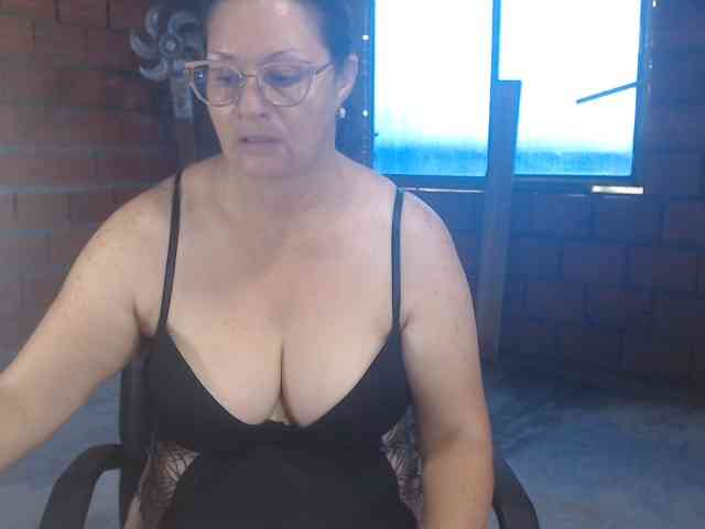 rouseehotglad webcam