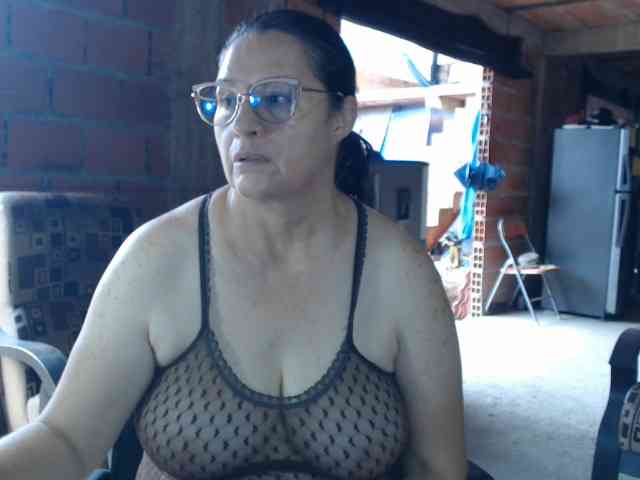 rouseehotglad webcam