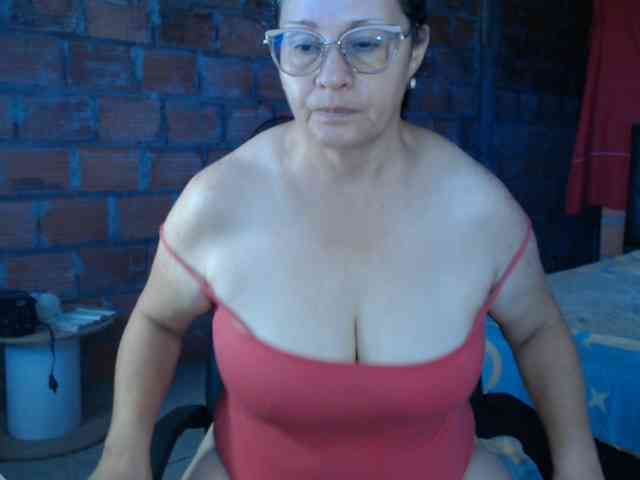rouseehotglad webcam