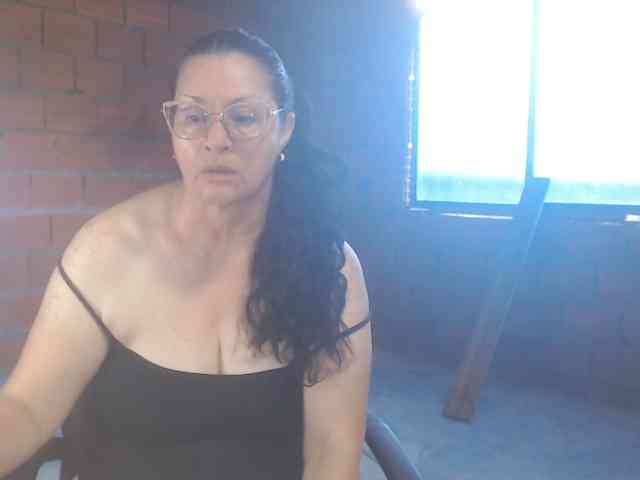 rouseehotglad webcam