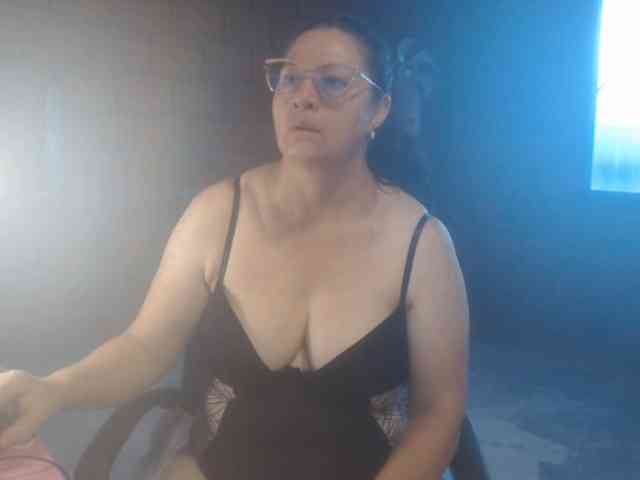 rouseehotglad webcam