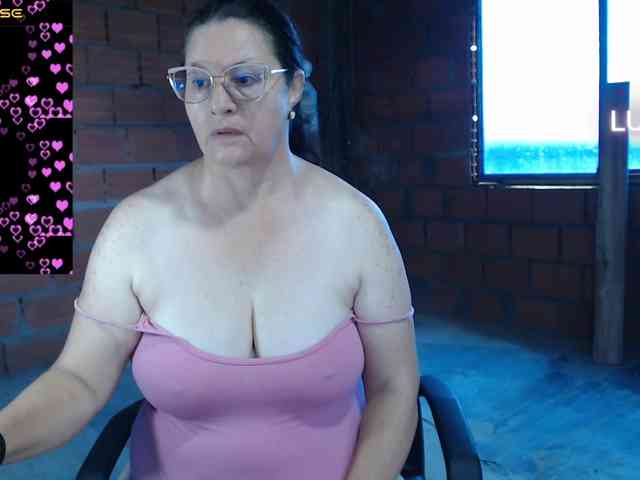 rouseehotglad webcam