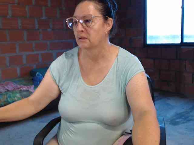 rouseehotglad webcam