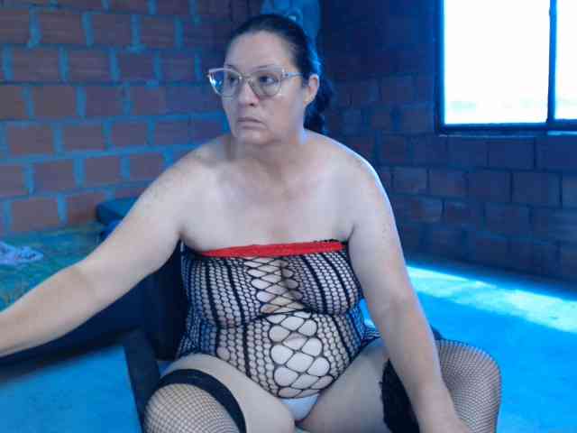 rouseehotglad webcam