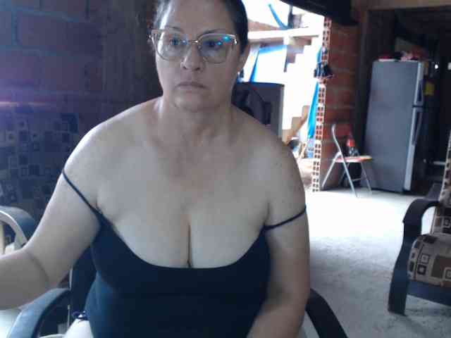 rouseehotglad webcam
