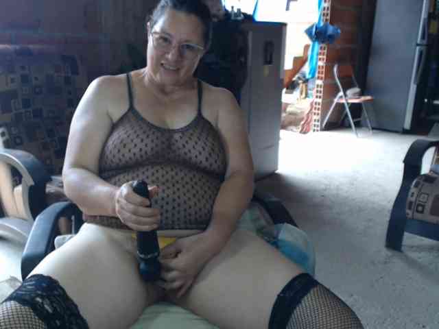 rouseehotglad webcam