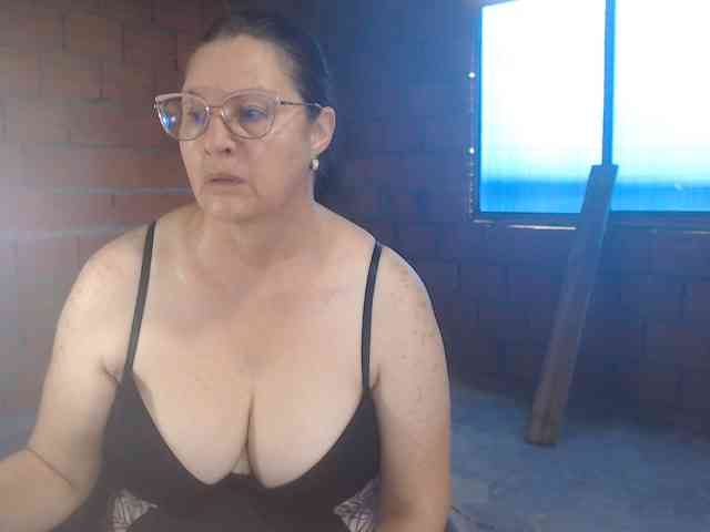 rouseehotglad webcam