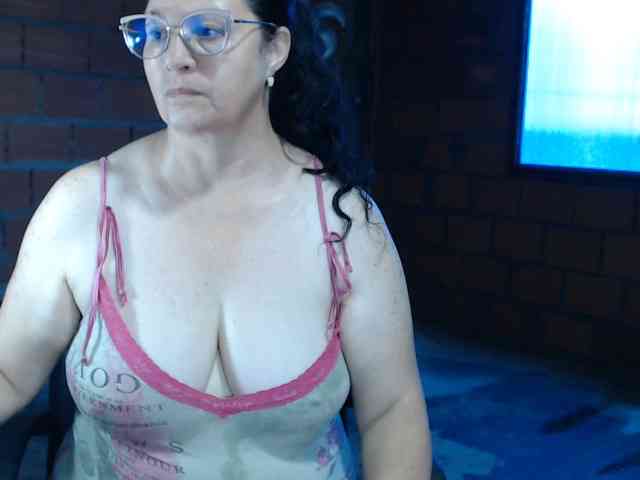 rouseehotglad webcam
