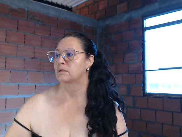 rouseehotglad webcam