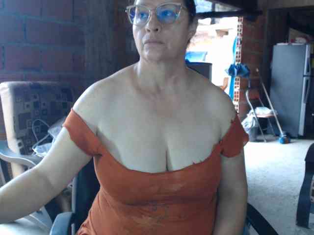 rouseehotglad webcam