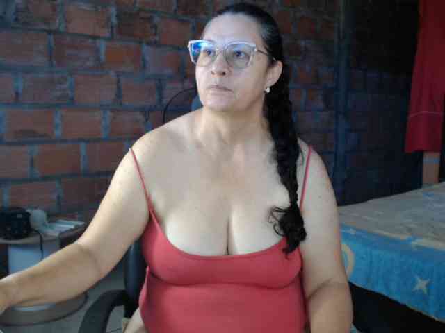 rouseehotglad webcam