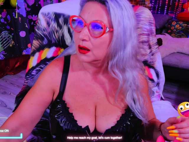 Lisabigtits live cam on BongaCams
