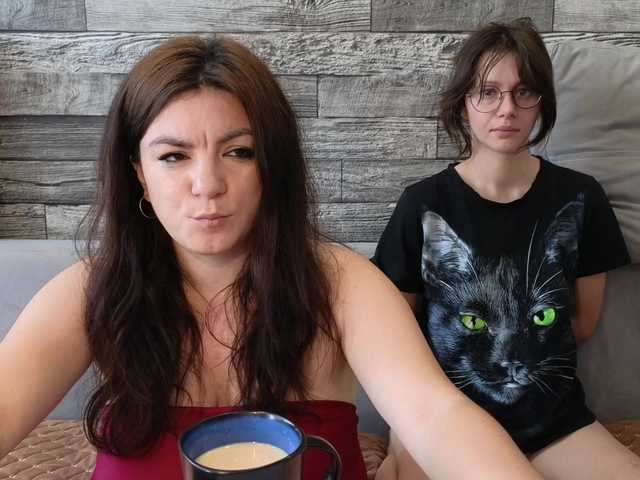 sosgirl1994 live show