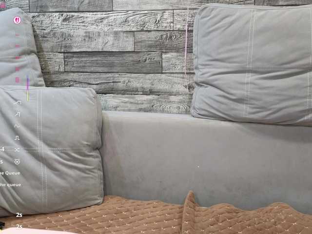 sosgirl1994 live cam on BongaCams