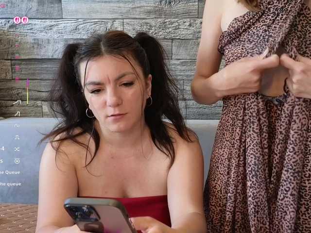 sosgirl1994 live cam on BongaCams
