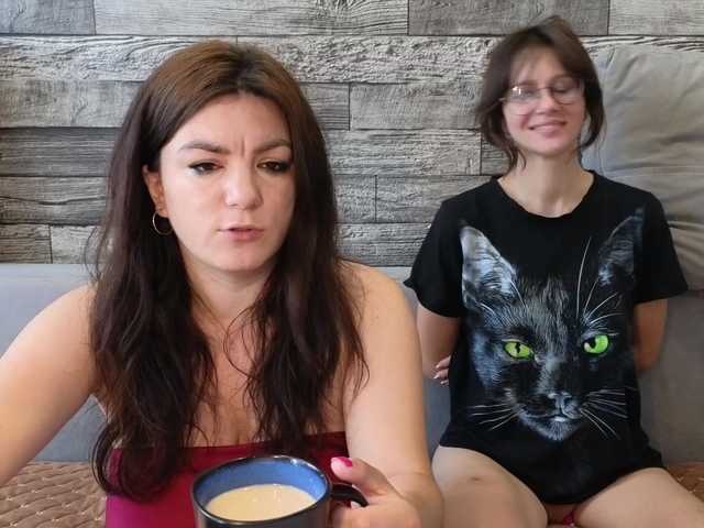 sosgirl1994 live show