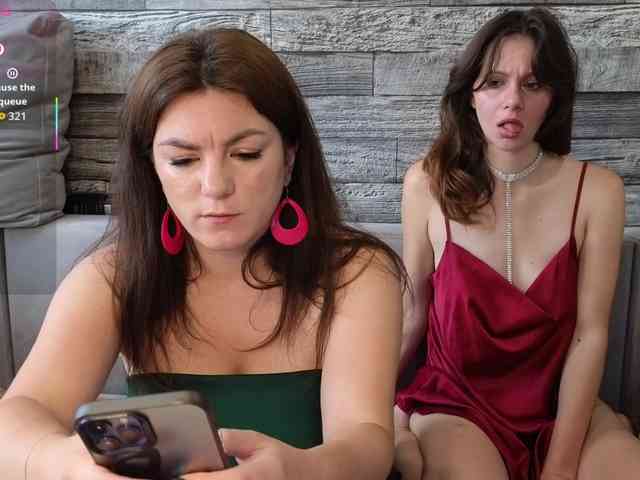sosgirl1994 Live Webcam on BongaCams