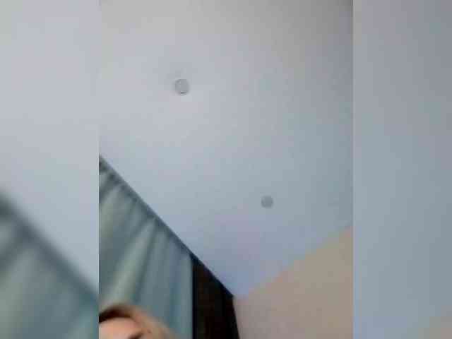 _-ANNA-_ webcam