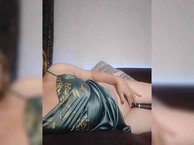 _-ANNA-_ webcam