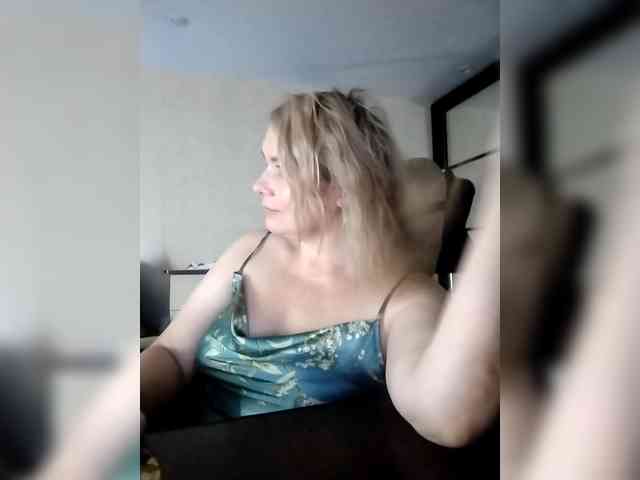 _-ANNA-_ webcam